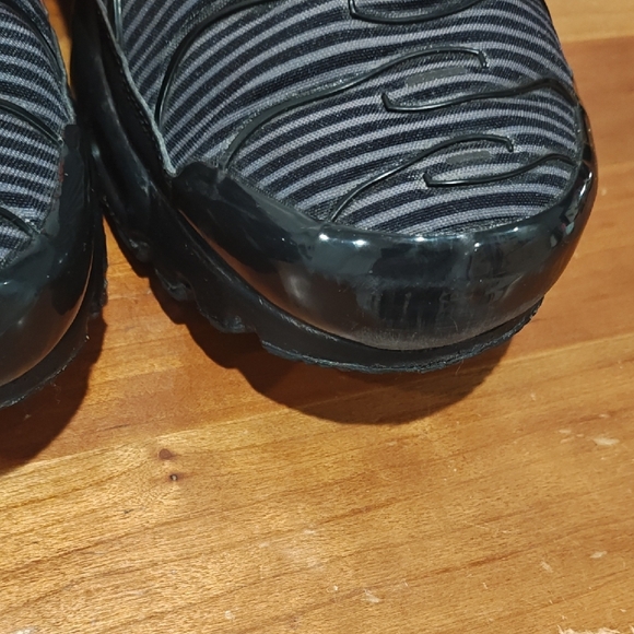 Nike Air Max Plus 'Mercurial Black Orange' - Picture 8 of 16